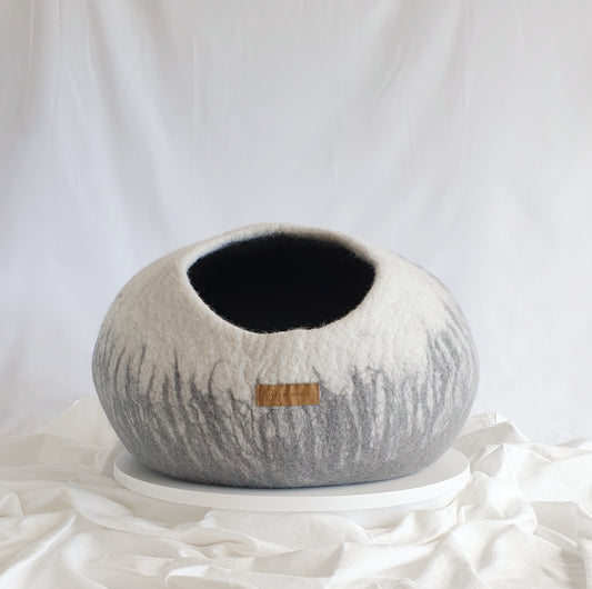 Handmade 100% Pure Merino Wool Calming Cat Cave Bed Grey-White