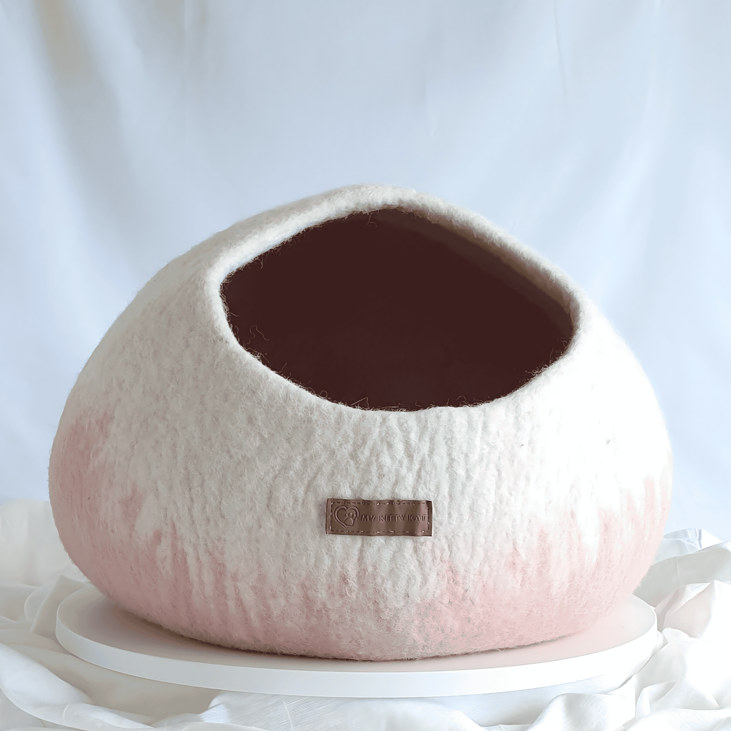 Handmade 100% Pure Merino Wool Calming Cat Cave Bed Pink-White